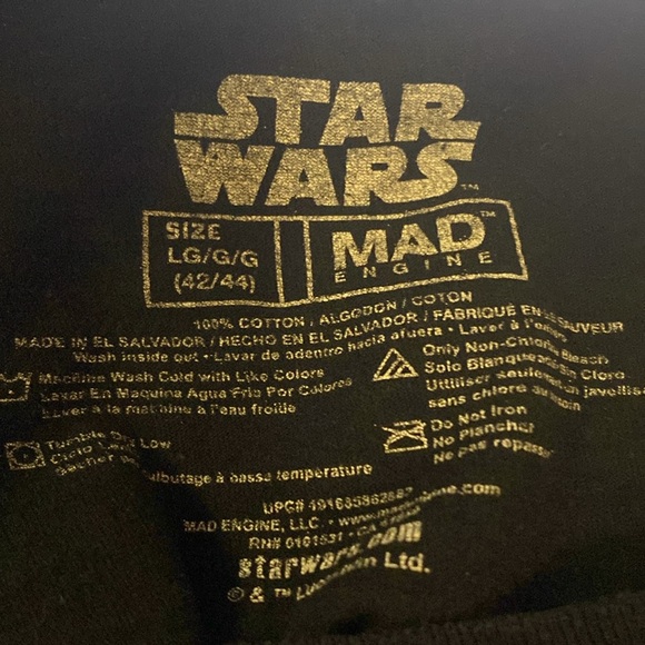 Star Wars The Mandalorian "Wanted" Baby Yoda Grogu Tee Shirt T-Shirt Size Large - Picture 7 of 7